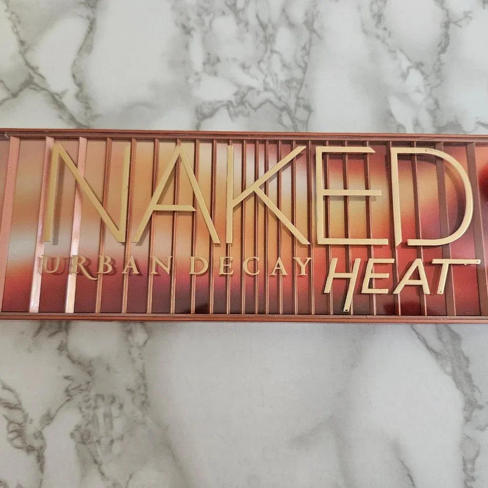 Urban Decay Naked Heat Eyeshadow Palette